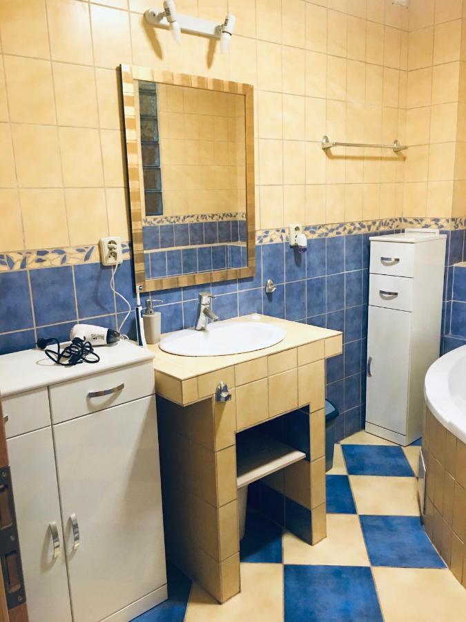 Turčianske Teplice Apartman Monya מראה חיצוני תמונה